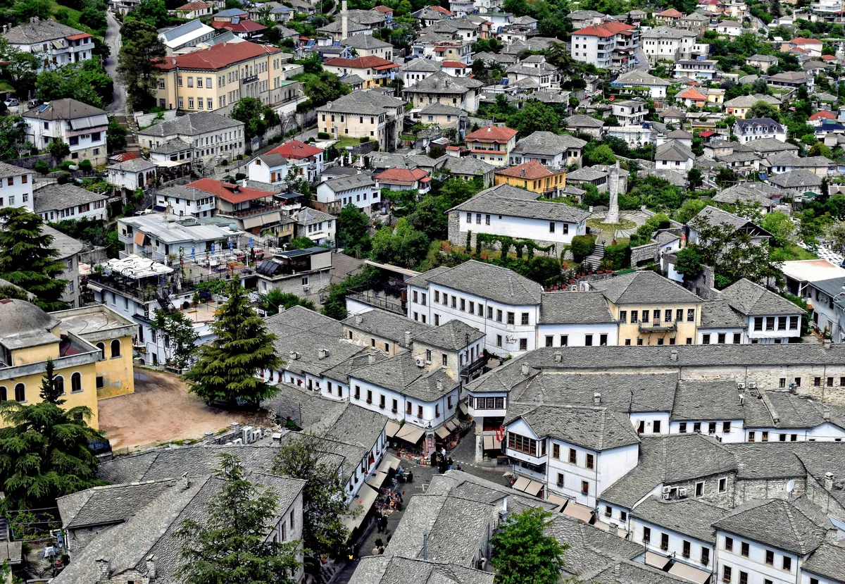 Gjirokastros senamiesčio akmeniniai stogai
