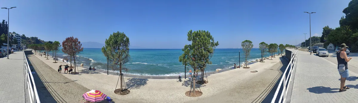 Vlorės pakrantės promenados panorama